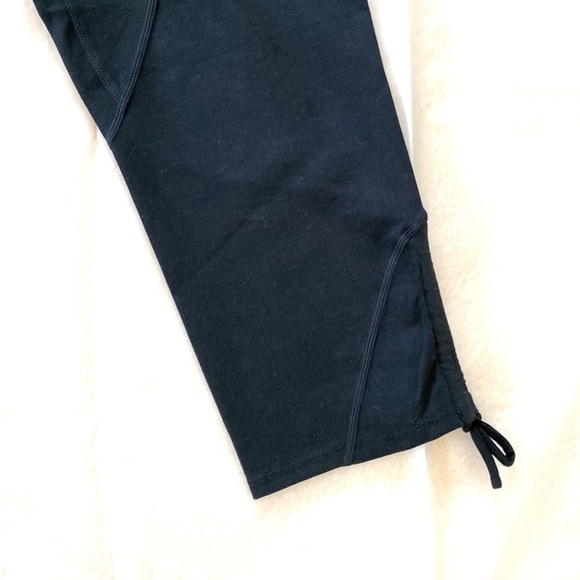 FP MOVEMENT BY FREE PEOPLE Cross Waist Capri Leggings - Picture 5 of 11